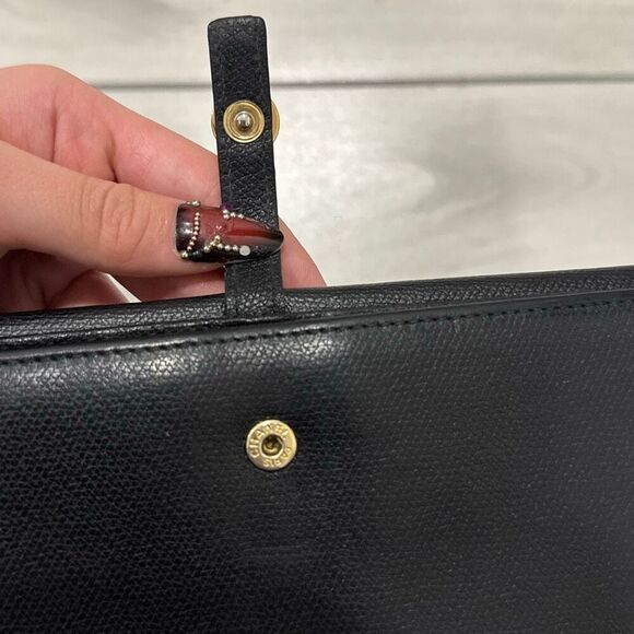 Chanel vintage CC Black Button Bifold Wallet Authentic. Come with authenticity - Picture 13 of 14